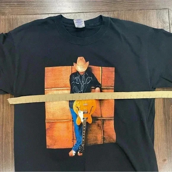 Dwight Yoakam Tour  Concert T-Shirt - Picture 5 of 7